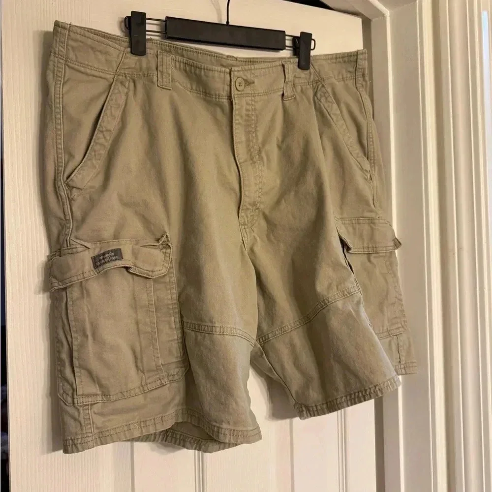 Wrangler Cargo Short Size 40